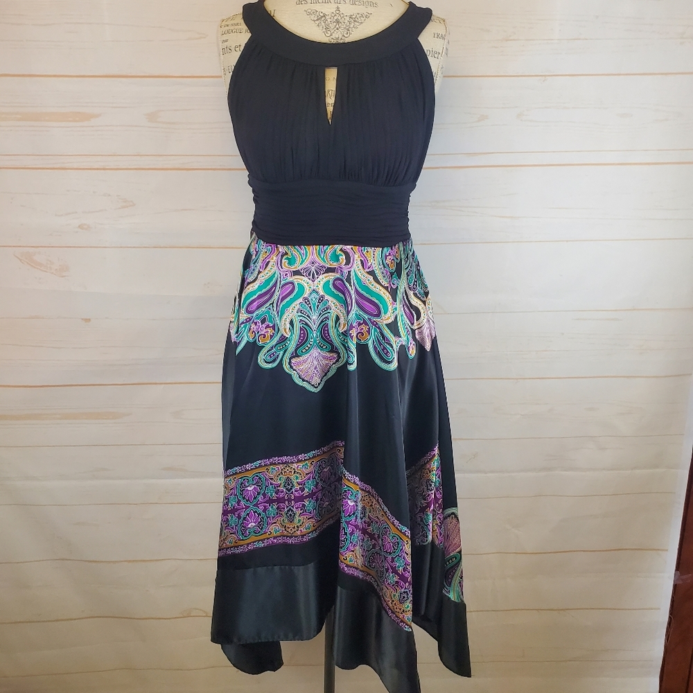 Signature by Sangria Sleeveless Paisley Dress